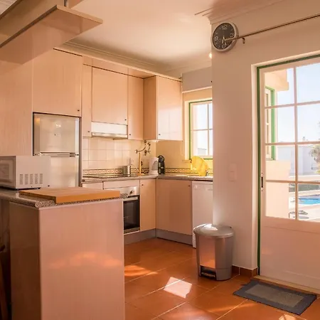 B33 - Do Vau Apartment *