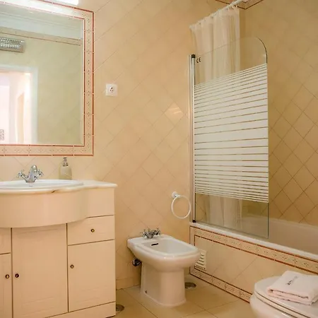 Apartment B33 - Do Vau