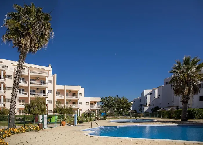 B33 - Do Vau Apartment *